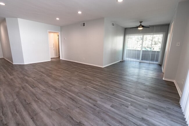 Photo - 1371 S. Beverly Glen Blvd.