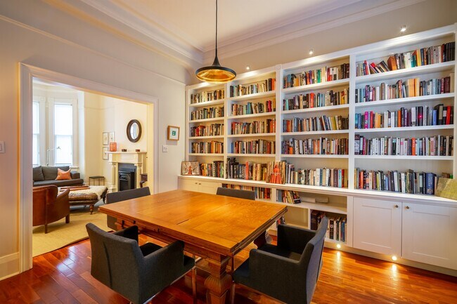 198 Bellwoods Ave