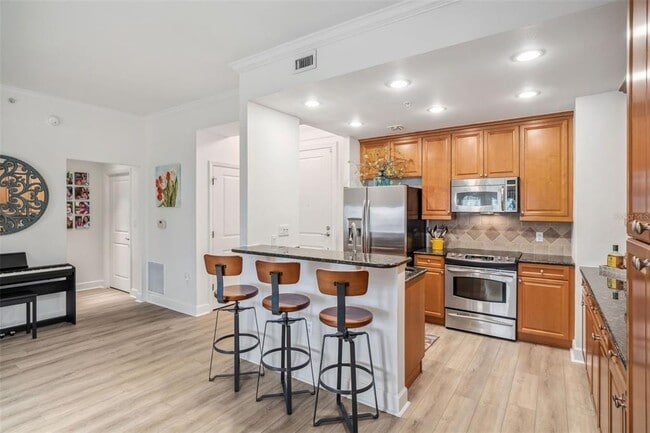 Photo - 2305 Edgewater Dr Unit 1721