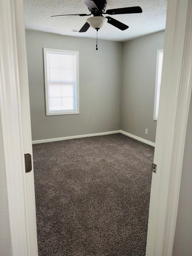 bedroom - 709 SW Ward Rd Unit A