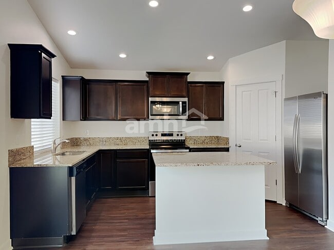 Photo - 754 N Scotney Ave