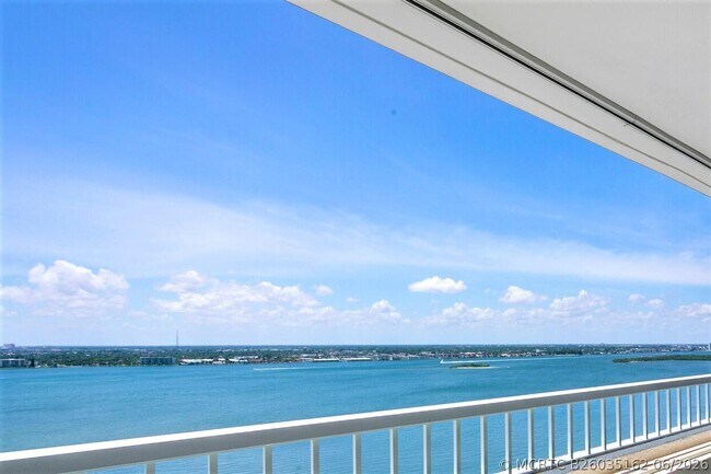 5070 N Ocean Dr Unit 23c