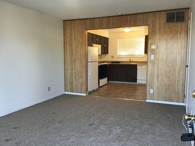 Photo - <b>2 Bedroom Reno Condo in Gated Community<br><br>