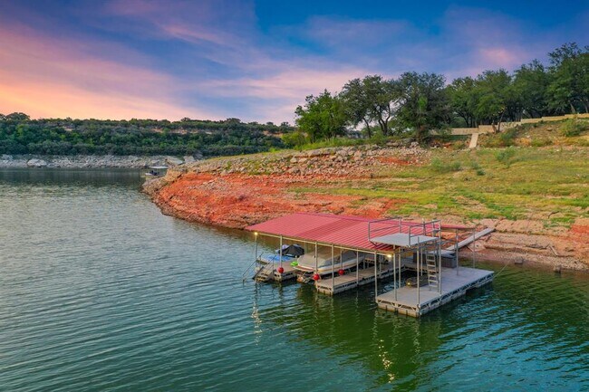 Photo - 1352 Lakeshore Dr