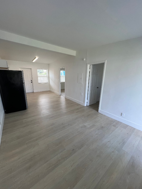 Photo - 320 NE 13th Ave Unit 05