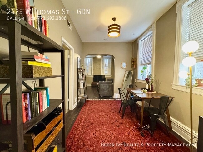 Photo - 2425 W Thomas St Unit GDN