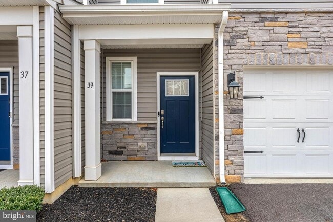 Photo - 39 Nelsons Wy