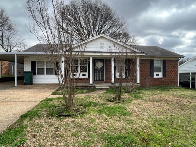 Building Photo - Renovated 3 Bedroom 1 Bath Home for Rent!