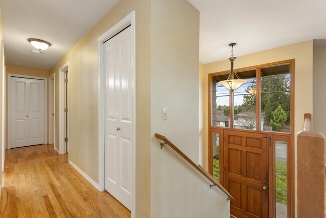 Photo - Spacious 5-Bed Home on XL Private Lot!