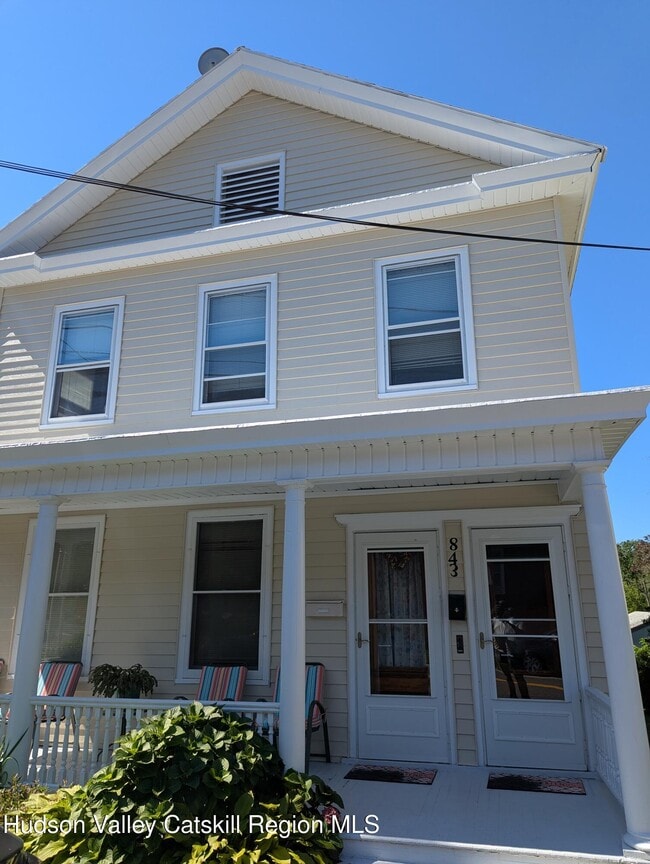 Building Photo - 843 Union St Rental