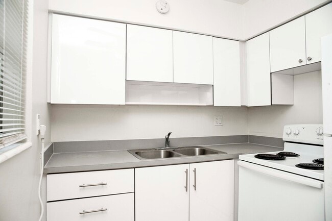 Photo - 2306 Fillmore St Apartment Unit #7