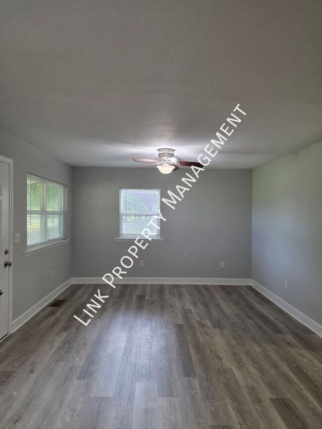 Photo - 2111 Mt Pisgah Rd