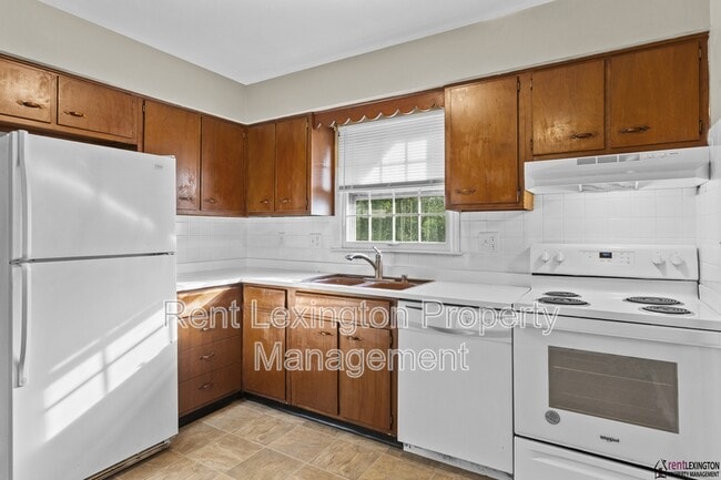 Photo - 1036 Whitehall Pl