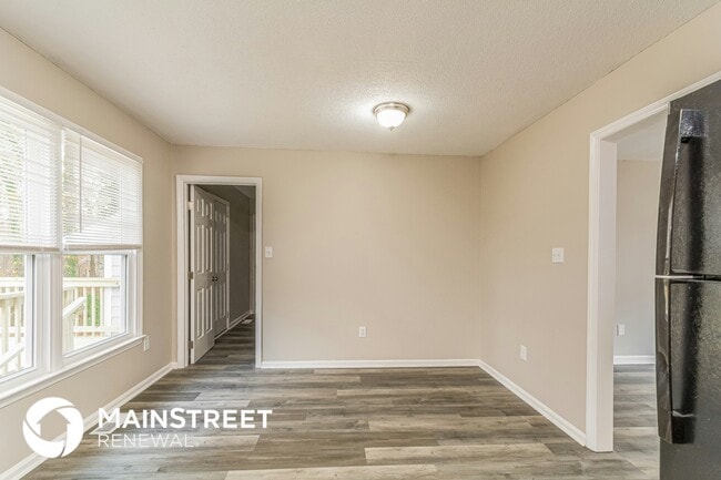 Photo - 617 Bartlett Rd