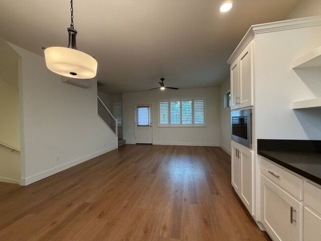 Photo - Loft home in downtown Woodland with SOLAR!!