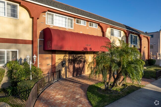 7934 Woodman Ave - Woodman Partnership Apartments