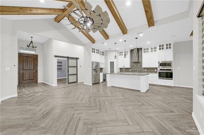 Photo - 24 Red River Ave