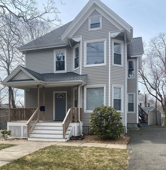 Front Porch - 11 Maple Ave Townhome