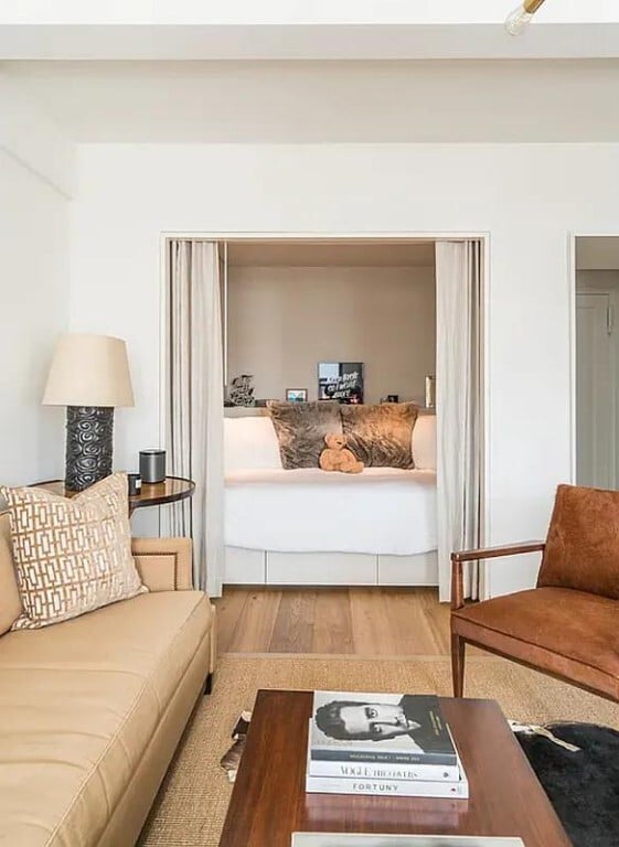 Photo - 161 W 16th St Unit 6