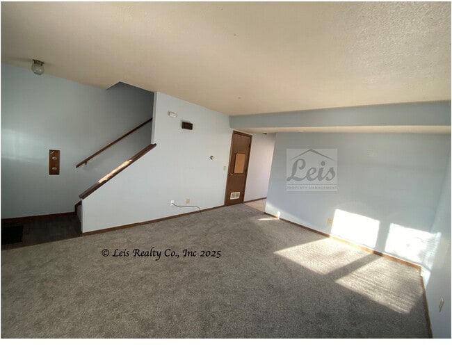 Photo - 109 Clearview Ct Unit 109
