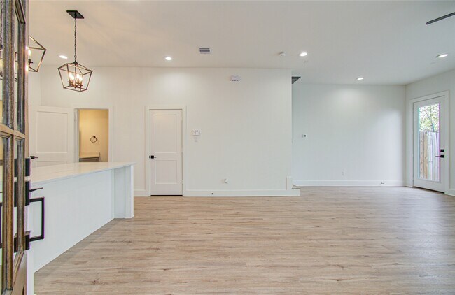 Photo - 6420 Highland Pine Ln