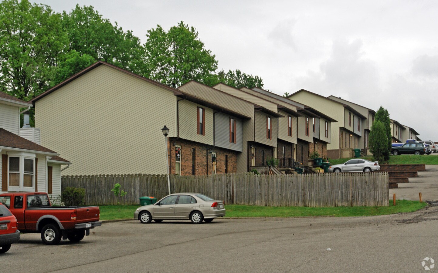 Photo - 21-45 Carriage Way Apartments