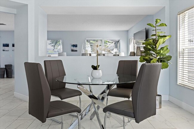 Photo - 642 Elderberry Dr