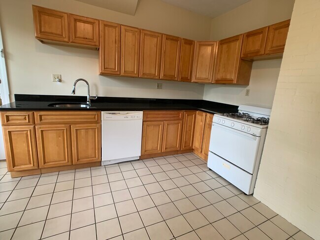 Building Photo - 80 Corey Rd Unit 2