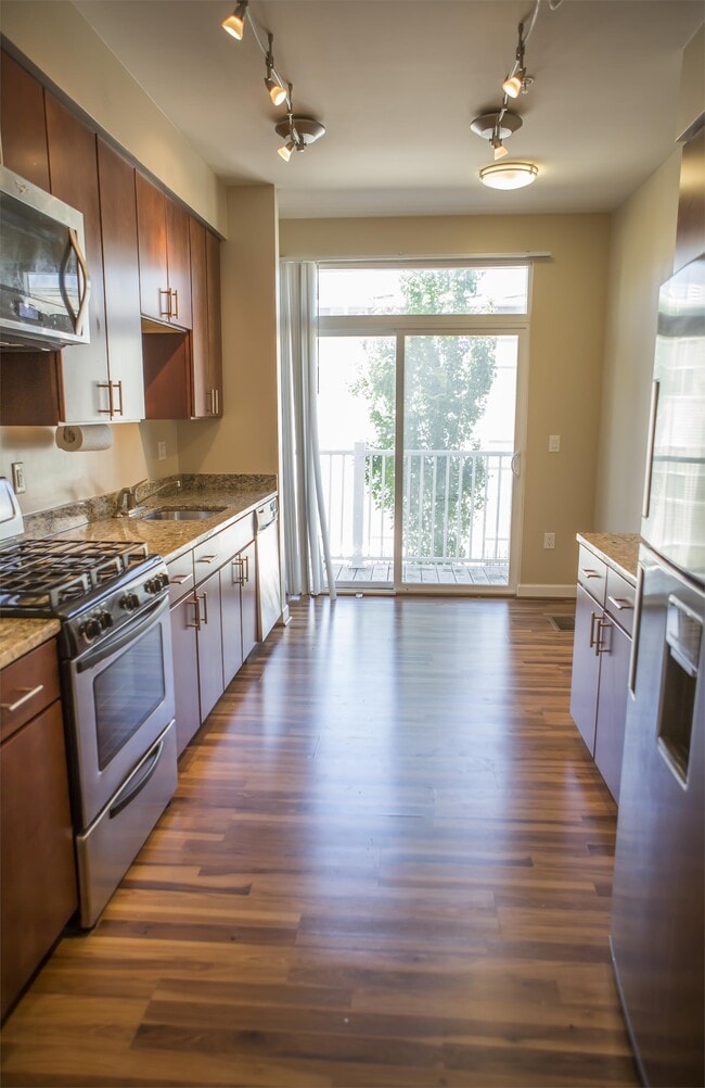 Photo - 2517 Sayles Pl SE