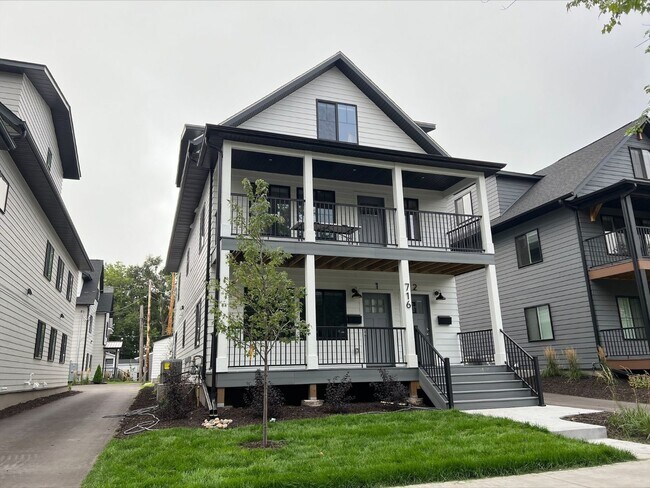 Building Photo - 716 13th Ave SE Unit #1 Rental