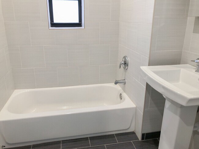 Photo - 1208 W Wrightwood Ave Unit 1