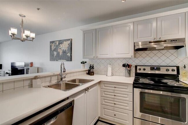 8060 121A St Unit a