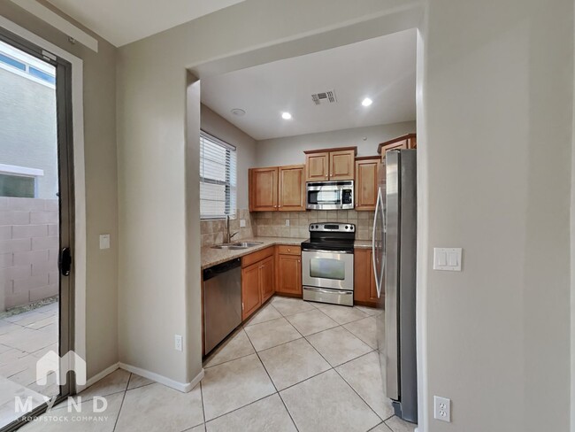 Photo - 451 S Hawes Rd