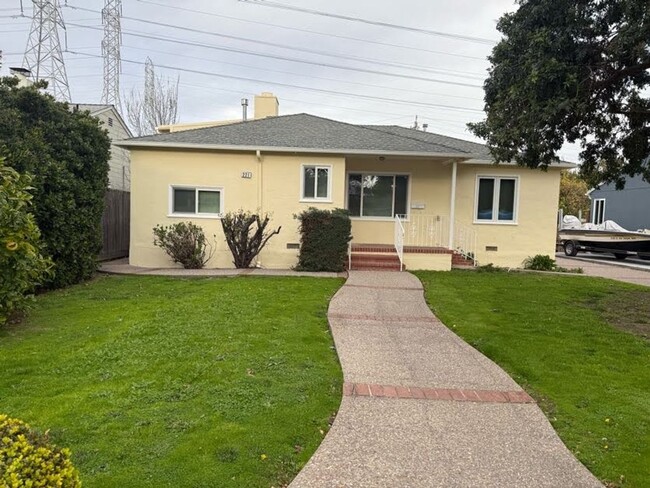 Charming 2-Bedroom Home for Rent in San Mateo - Charming 2-Bedroom Home for Rent in San Mateo