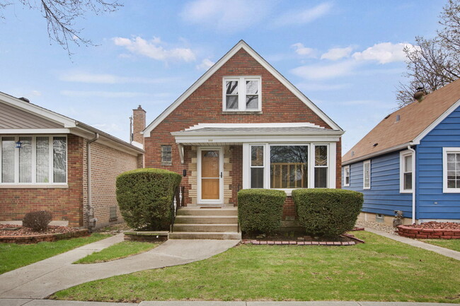 Building Photo - 6152 S Mulligan Ave