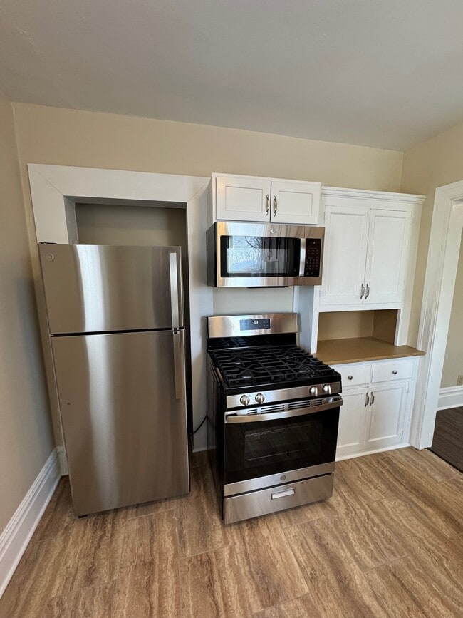 Photo - 442 Oneida St Unit #2