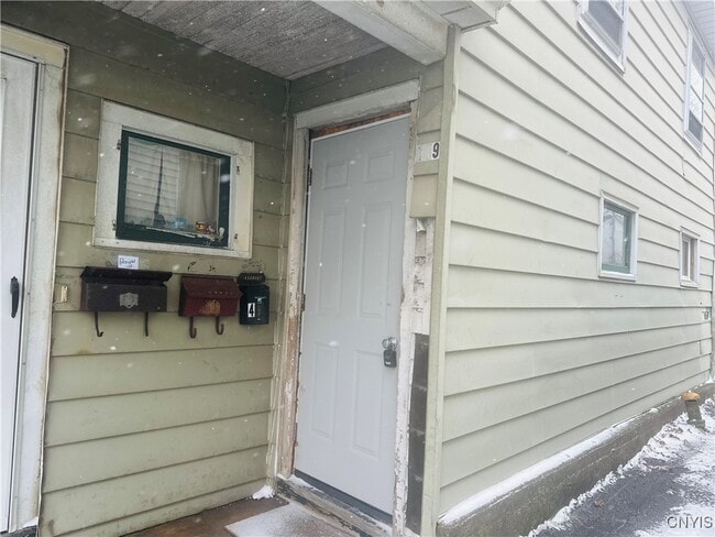 Photo - 119 W Bridge St Apartment