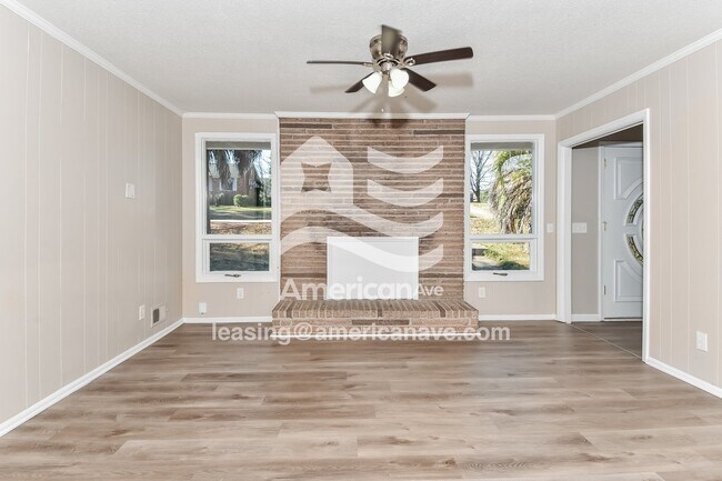 Photo - 4016 Williamsburg Dr