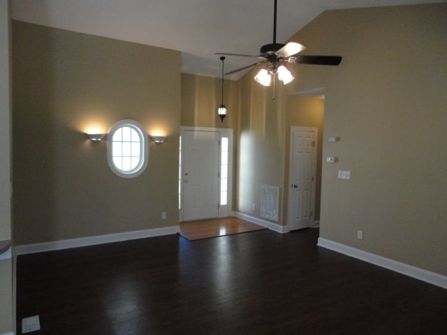 Photo - 702 Landing View Dr