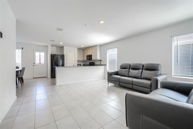 Photo - 1799 Courage Crk