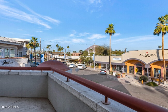 Photo - 7039 E Main St