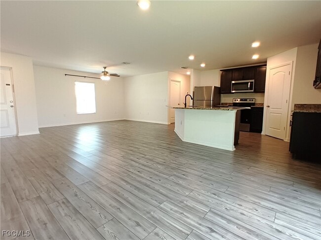 Photo - 2818 NW 4th Ave