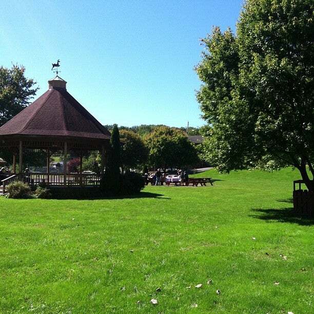 Photo - 80 Main St Unidad 1W