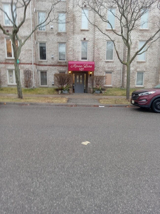 Building Photo - 107 Marisa Ln