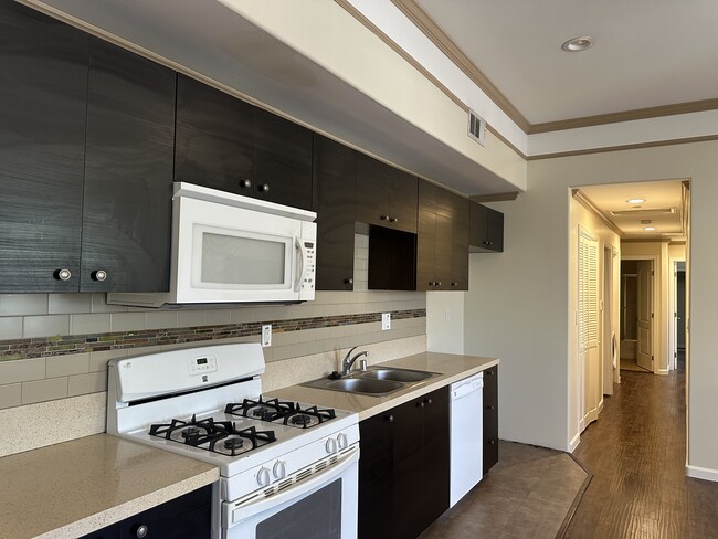 Photo - 14352 Tiara St Unit 3