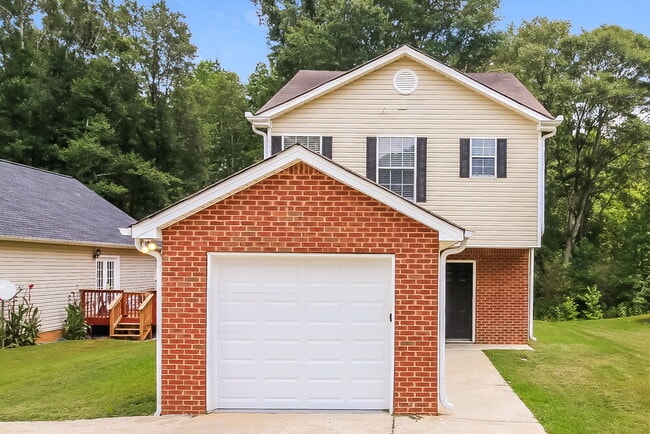 Photo - 1660 Riverchase Cir NE House