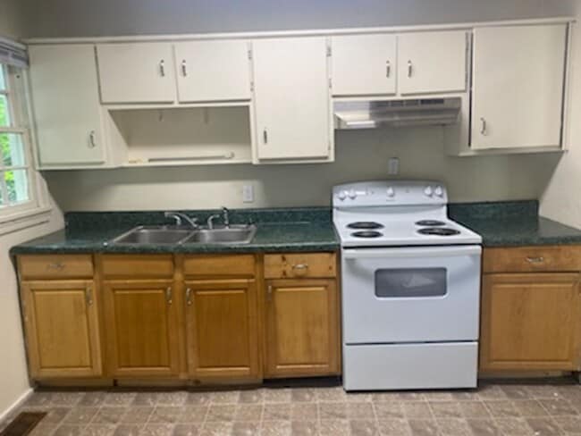 Photo - 3908 N Linden Dr