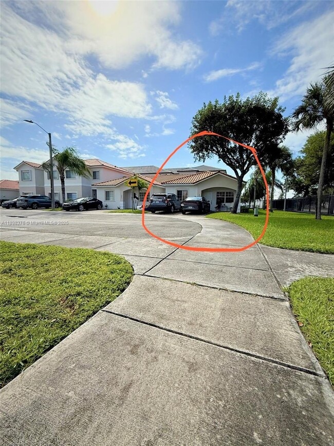 Photo - 10984 SW 182nd Ln