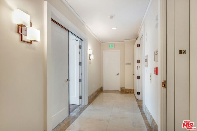 Photo - 1 W Century Dr Unit 19D