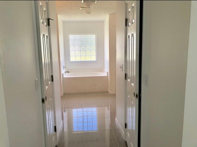 Photo - 1241 SW Melrose Ave